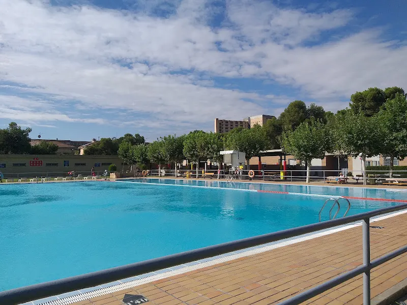 Piscina Municipal de Ciudad Jardín - Centro deportivo en Zaragoza - foto 2