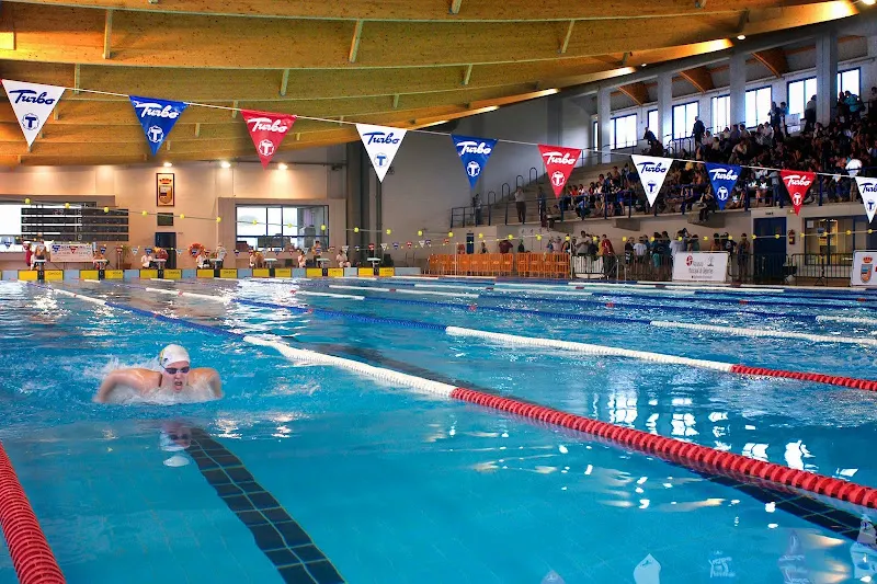 Piscina Municipal Virgen del Carmen - Piscina cubierta en Torremolinos - foto 3