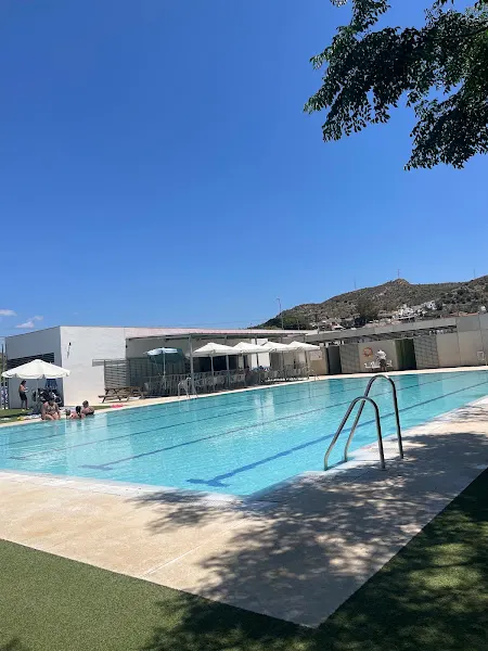 Piscina Municipal De Colmenarejo - Málaga