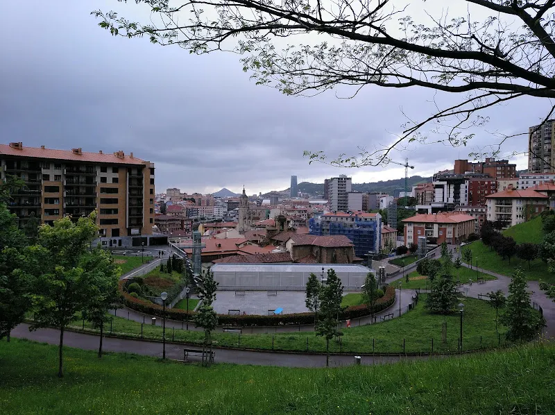 Polideportivo de Atxuri Bilbao Kirolak - Polideportivo en Bilbao - foto 3