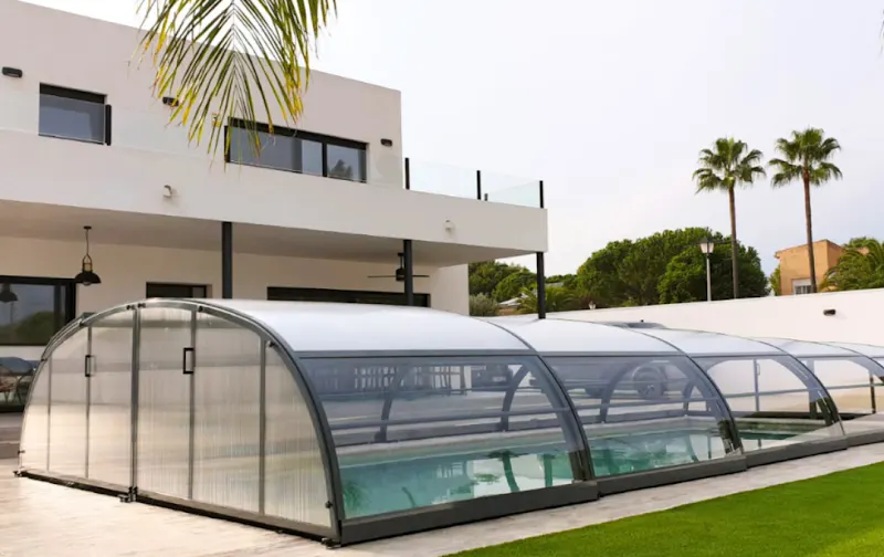 Abrisol, cubiertas de piscina y «spa» - Alicante