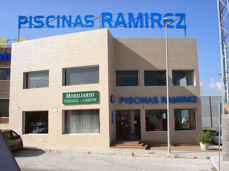 Piscinas Ramírez en Alhendín - foto 4