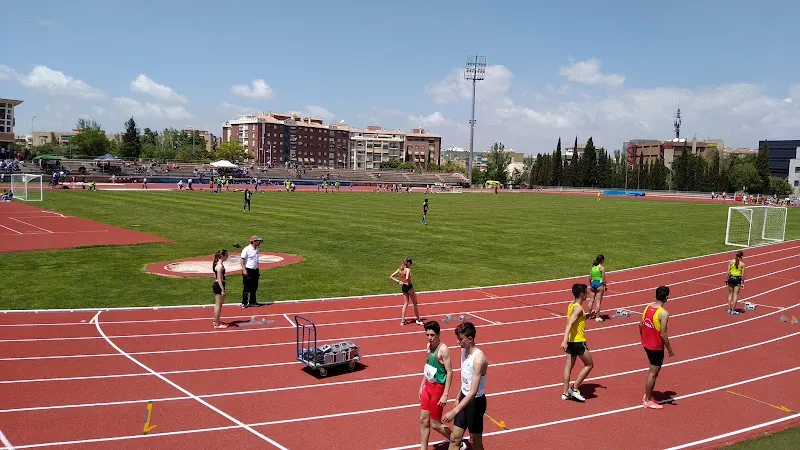 Complejo Deportivo Nuñez Blanca Zaidín - Polideportivo en Granada - foto 4