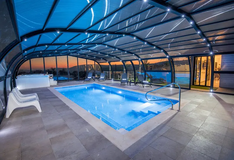 Cubiertas para piscinas Madrid - Cupoola by Vegametal