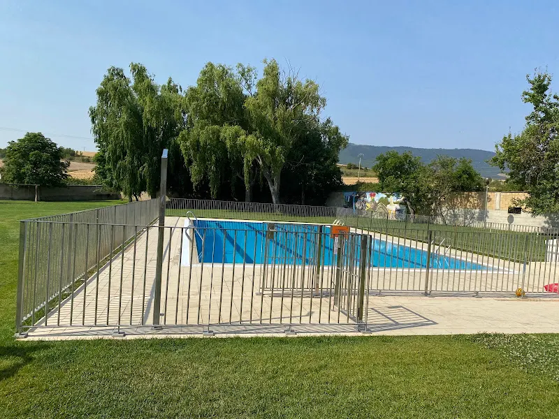 Piscina Pública Municipal de Salinas de Pamplona. - Piscina pública en Pamplona - foto 2