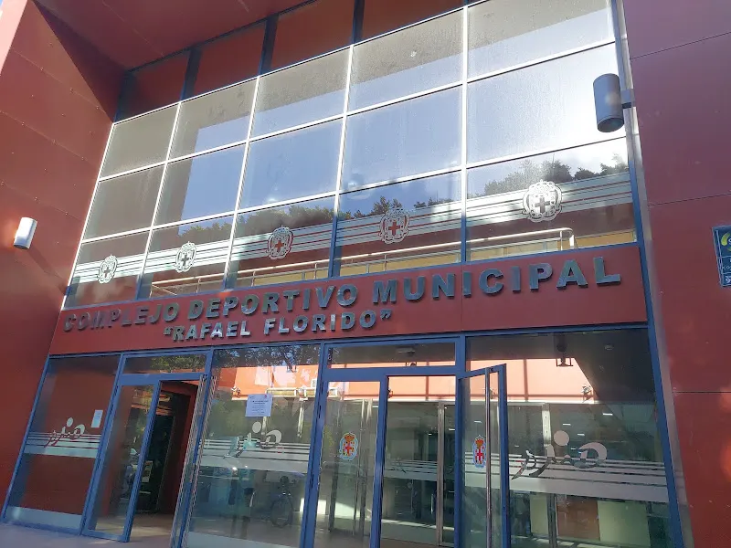 Complejo Deportivo Municipal Rafael Florido de Supera - Centro deportivo en Almería - foto 2