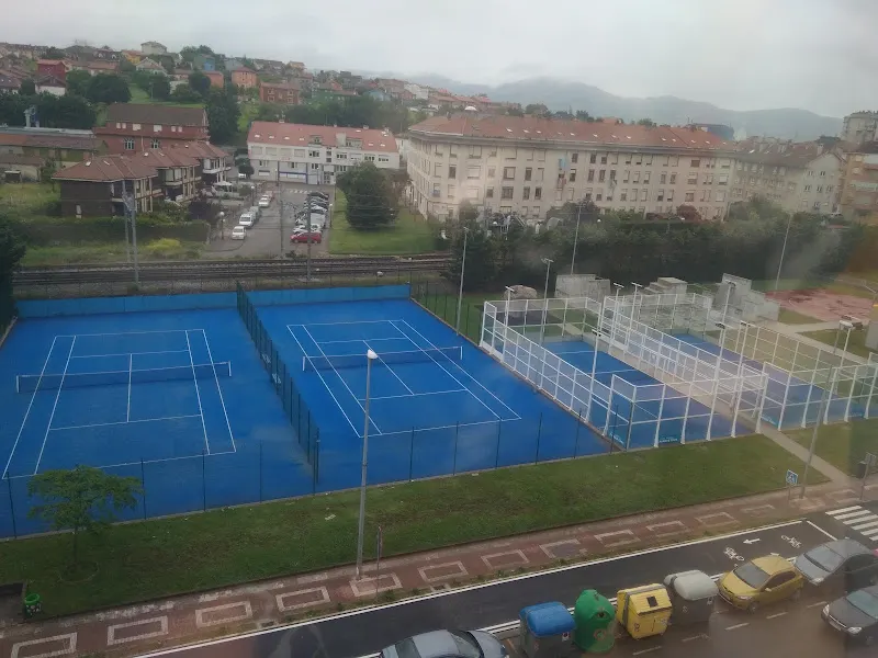 Piscina Municipal Parque de Cros