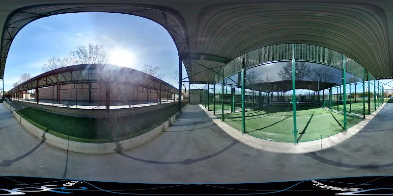 Complejo Deportivo Los Ángeles - Piscina cubierta en Getafe - foto 2