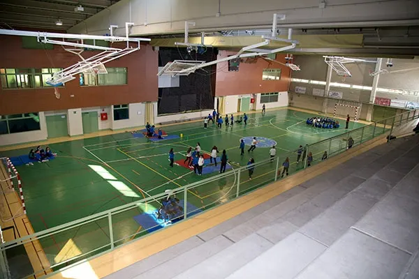 Complejo Deportivo Los Ángeles - Piscina cubierta en Getafe - foto 3