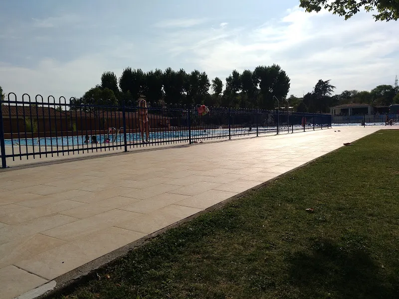 Piscina Municipal Tejares