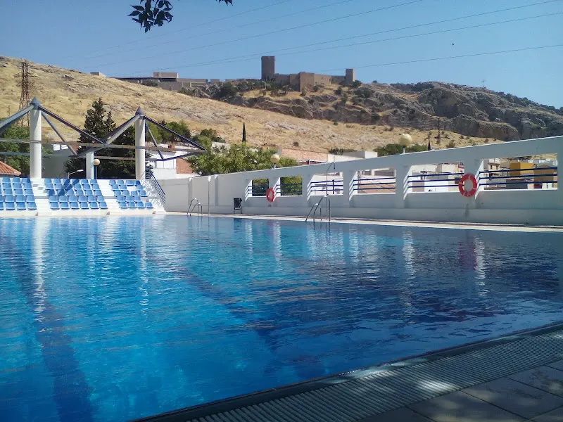 Piscina Municipal El Tomillo - Jaén