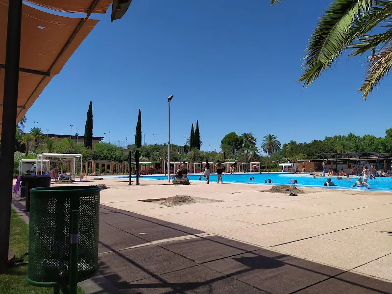 Piscina de verano Las Fuentezuelas