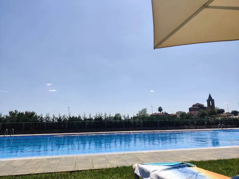 Piscina Municipal d'Aiguaviva - Piscina pública en Aiguaviva - foto 2