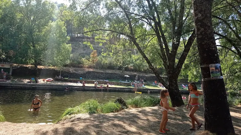 Piscina Natural de Hoyos - Hoyos