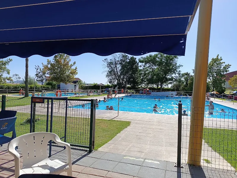 Piscina Municipal de Valdesalor. - Piscina pública en Cáceres - foto 3