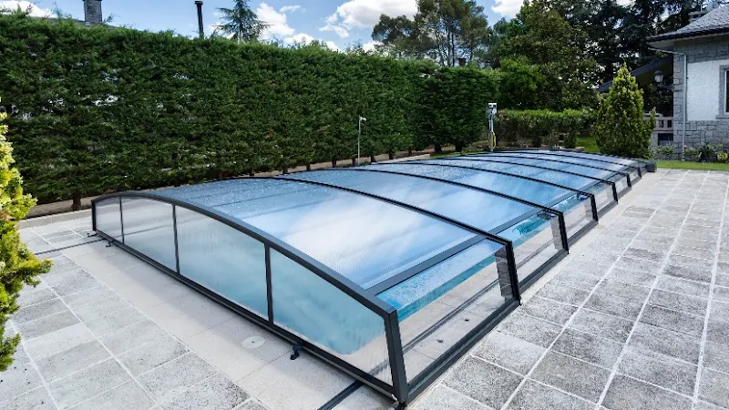 Abrisud Cubiertas de Piscina y Pérgolas . Showroom - Piscina cubierta en Cornellà de Llobregat - foto 2