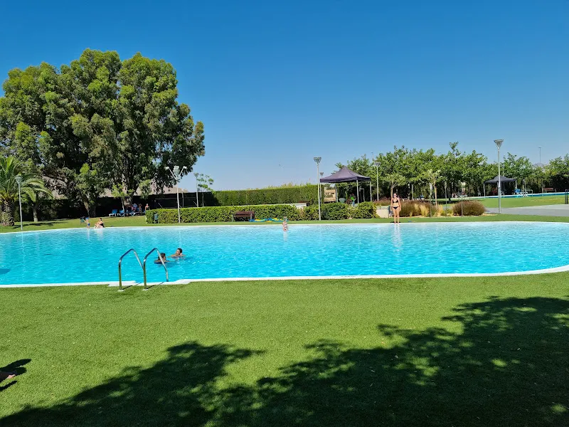 Piscinas De Cox - Cox