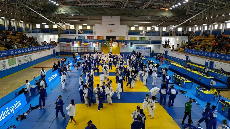 Complejo Deportivo Juan Gómez "Juanito" - Polideportivo en Mijas - foto 2