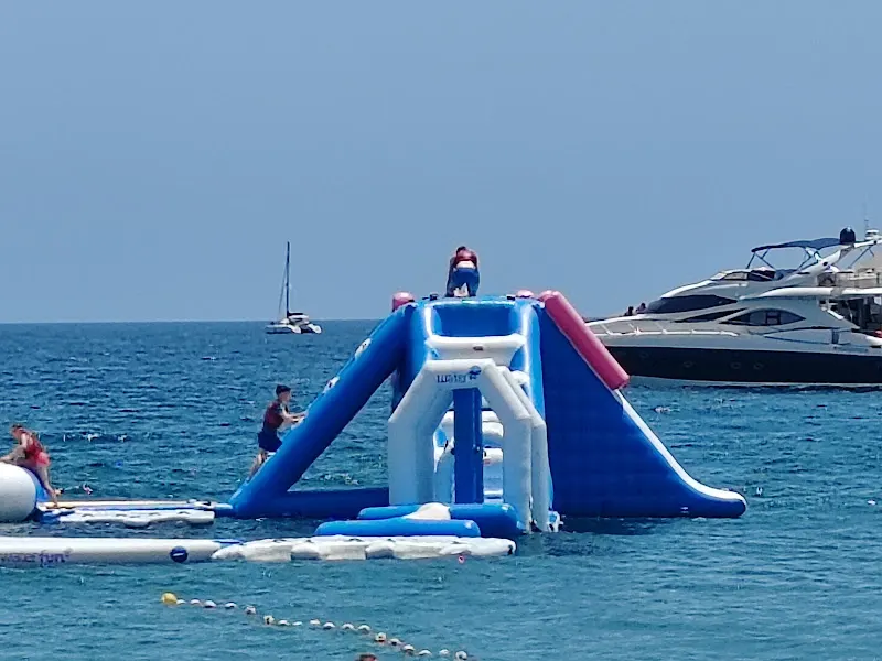 Fun Beach Park Estepona Playa Rada - Parque acuático en Estepona - foto 2
