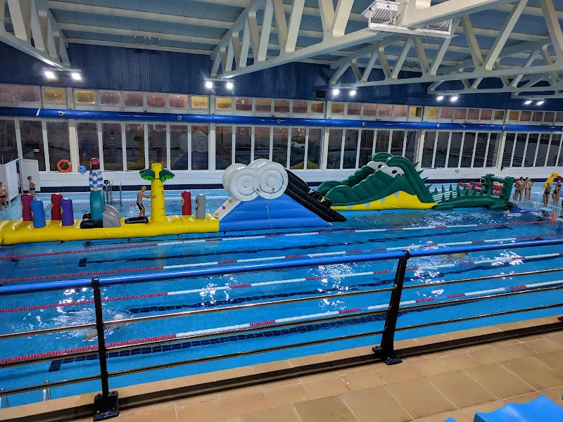 Piscinas Cubiertas Municipales - Piscina pública en Alzira - foto 2