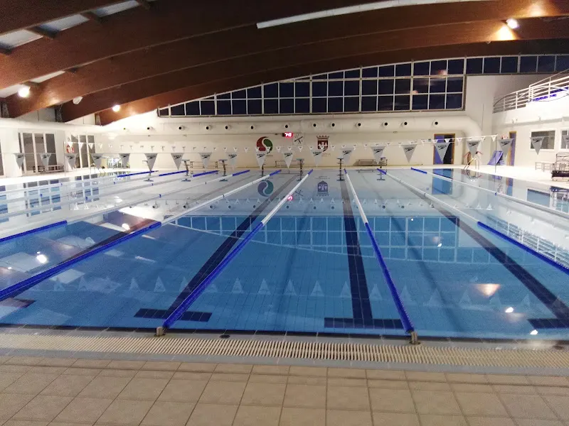 Piscina - Piscina cubierta en Plasencia - foto 2