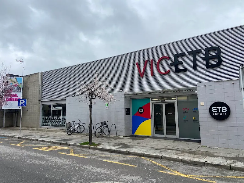 ETB Esport - Club de natación en Vic - foto 2