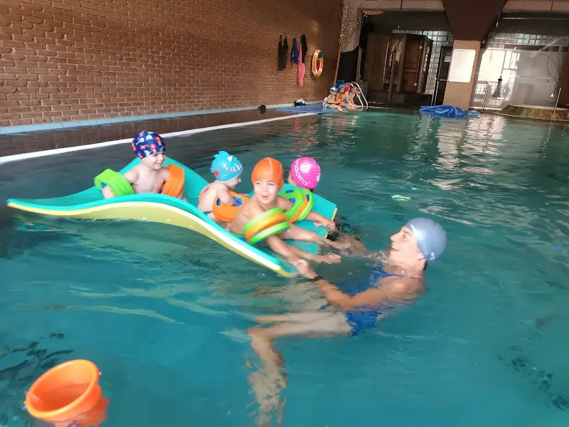 Araigua - Escuela de natación en Vic - foto 2