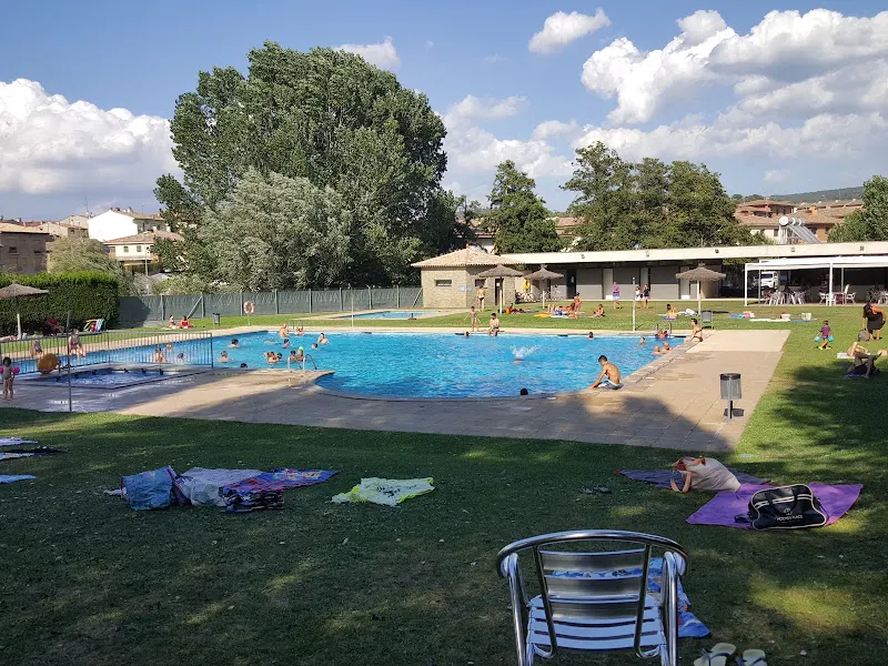 Piscina Municipal de Folgueroles - Piscina pública en Folgueroles - foto 2