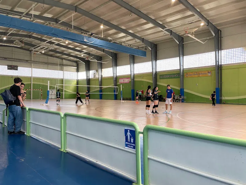 Pabellón Municipal De Deportes - Polideportivo en Almuñécar - foto 2