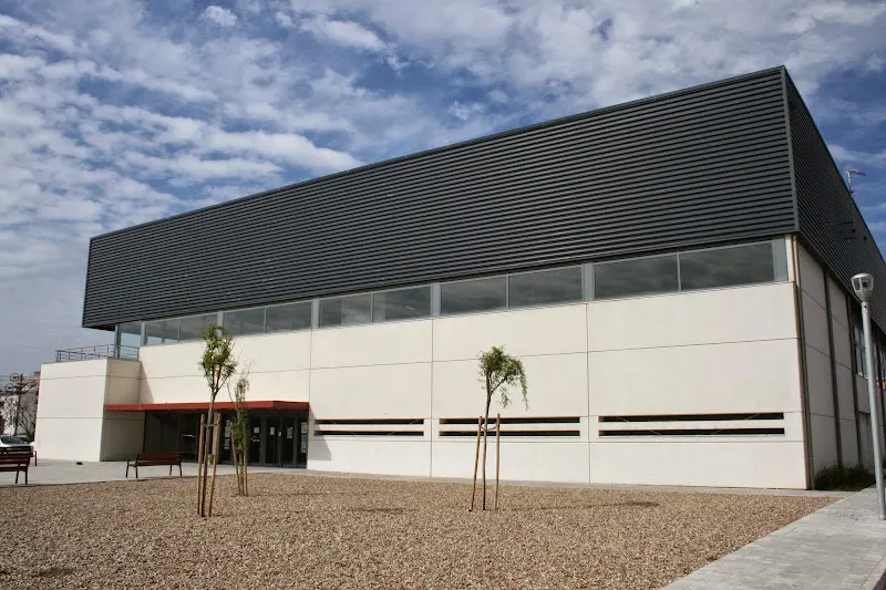 COMPLEX ESPORTIU MUNICIPAL ELS JONCS Cunit - Polideportivo en Cunit - foto 2