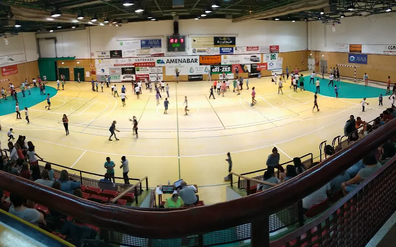 Udal Kiroldegia/Polideportivo Municipal - Polideportivo en Zarautz - foto 2