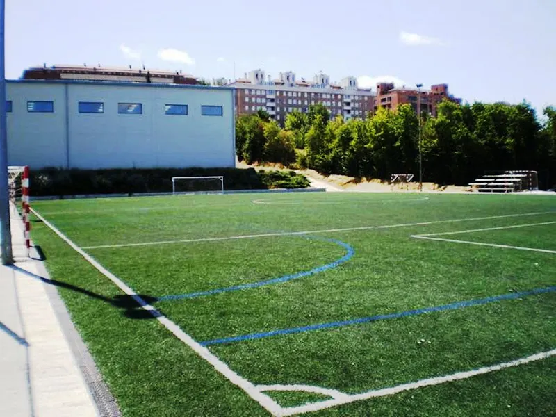 Sociedad Deportiva - LAGUNAK - - Centro deportivo en Pamplona/Iruna - foto 2
