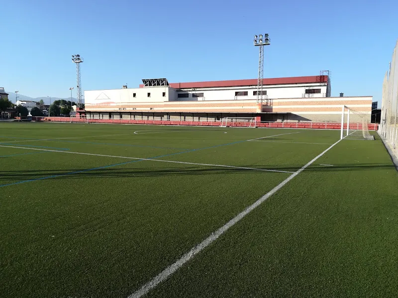 Complejo deportivo Rafael Machado Villar - Polideportivo en Armilla - foto 2