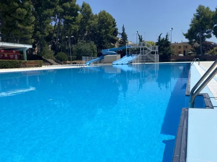 Piscina Pública Municipal de Requena - Piscina pública en Requena - foto 3