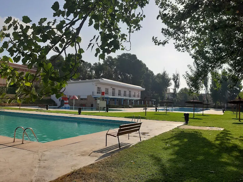 Piscina Pública Municipal de Roma - Requena