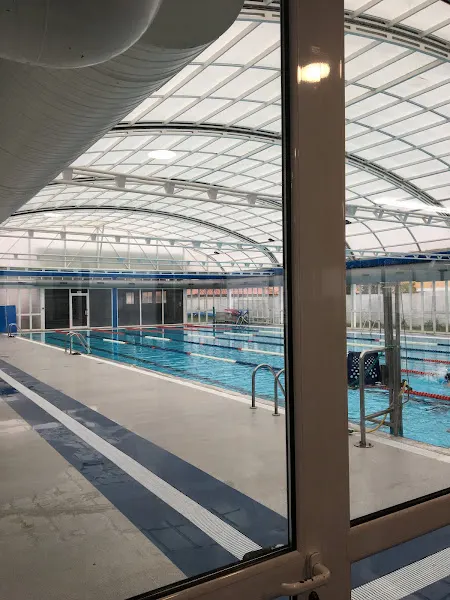 Piscina y gimnasio Municipal