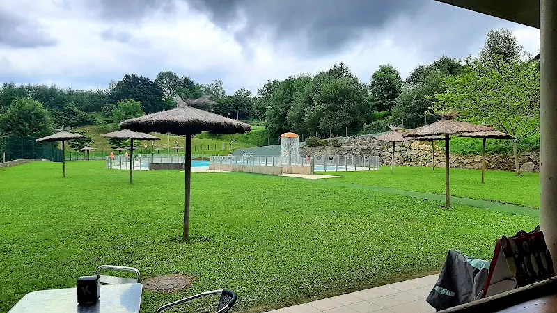 Asteasuko Udal Igerilekua - Piscina en Asteasu - foto 2