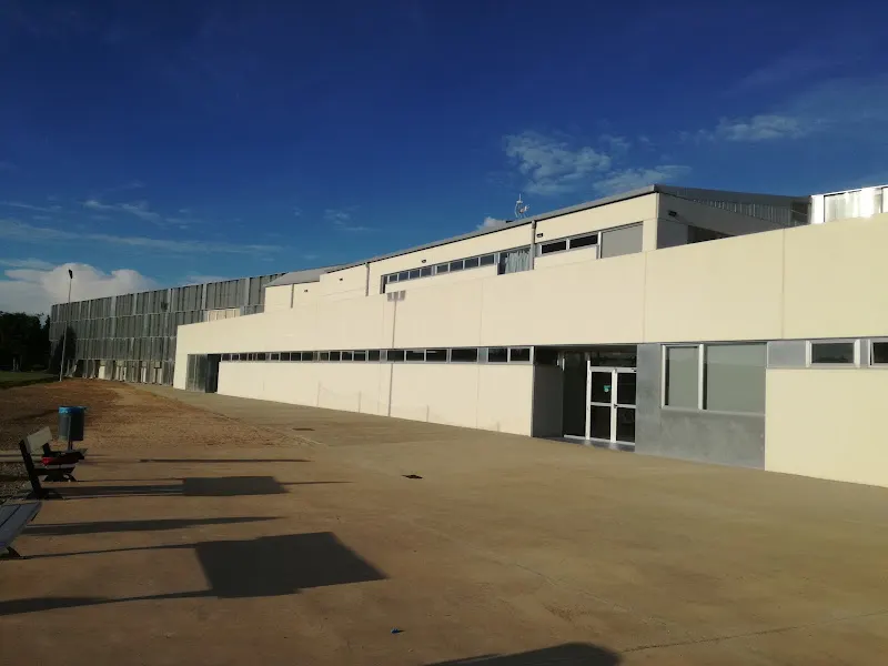 Ciudad Deportiva - Instalaciones deportivas en Ejea de los Caballeros - foto 2