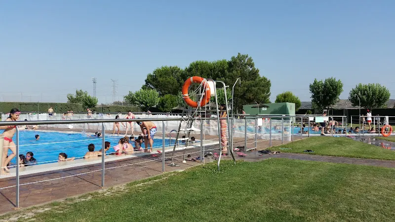 Piscina Climatizada Municipal - Piscina en Navalmoral de la Mata - foto 2