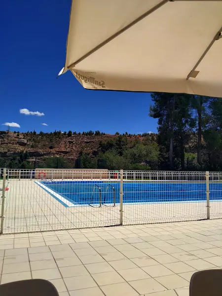 Piscina Pública Municipal de Alcañiz. - Alcañiz