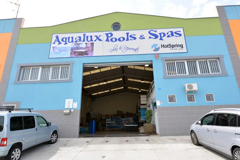 Aqualux Pools and Spas - Tienda de jacuzzis en San Miguel de Abona - foto 4