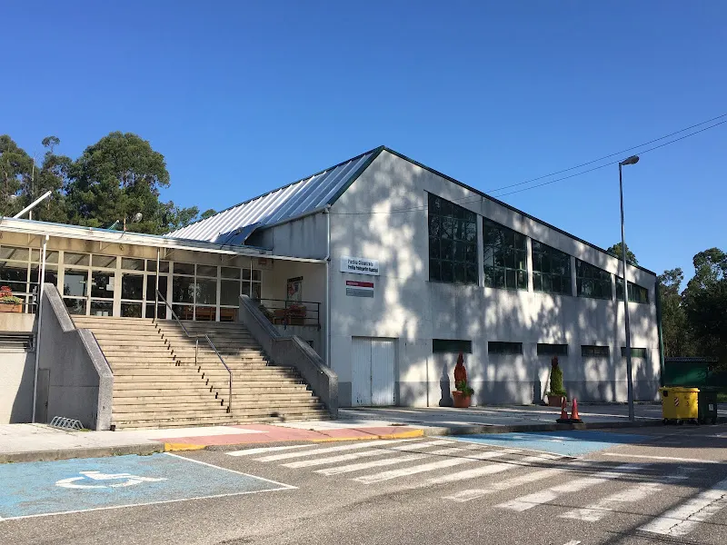 Piscina municipal Mos