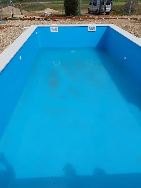 Piscina de liner - Santa Marta de Tormes