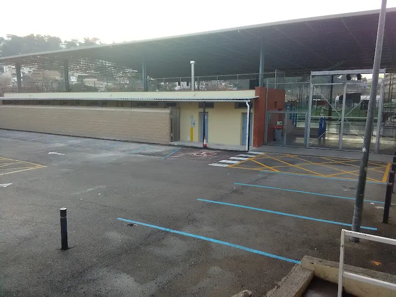 Polideportivo abierto (CEM) - Vallirana