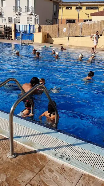 Piscina Pública Municipal de El Masroig. - Piscina pública en Masroig (El) - foto 2