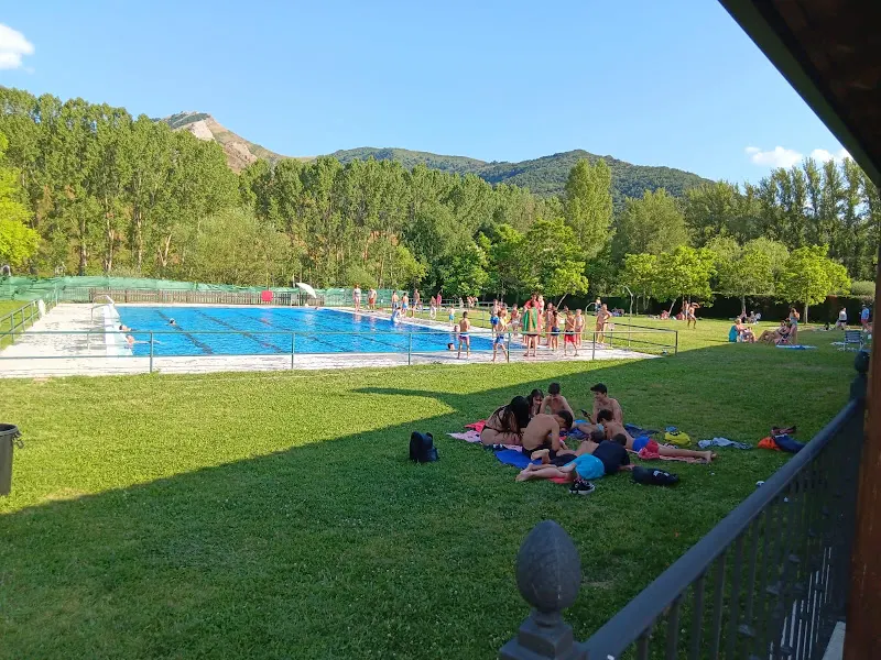 Piscina Municipal Crémenes - Luis Ángel Guereño - Cremenes