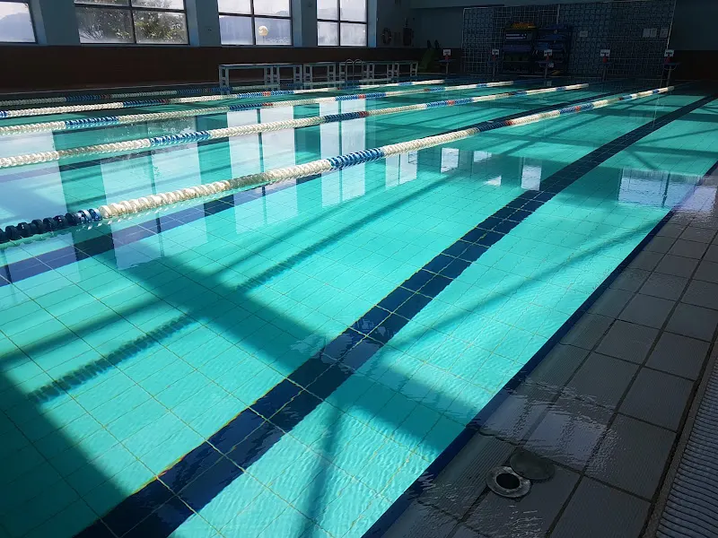 Complejo Deportivo Municipal de Foz - Piscina pública en Foz - foto 2