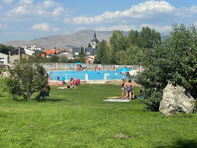 Piscina Municipal - Piscina pública en Espinar (El) - foto 2