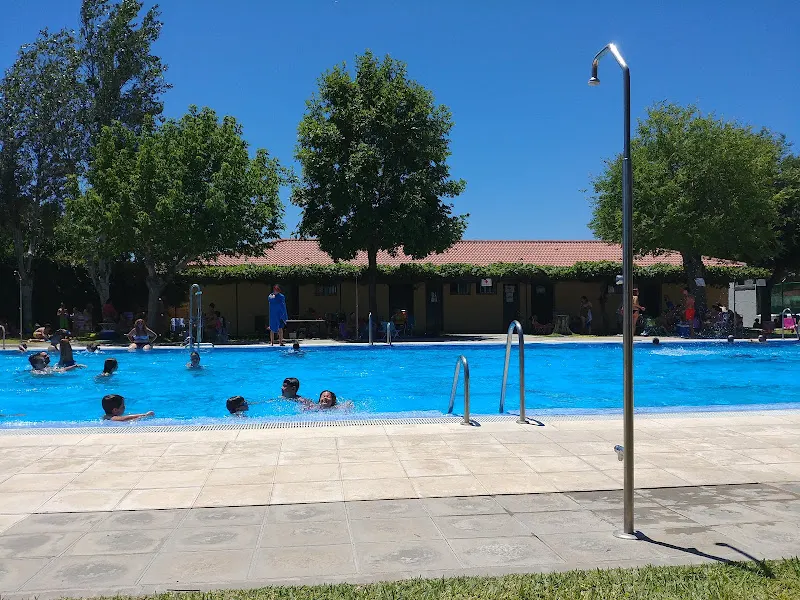 Piscina Municipal. - Piscina en Gerena - foto 2