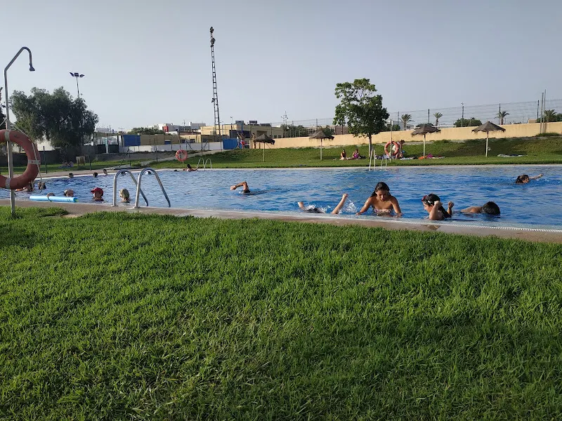 Piscina Municipal Campohermoso - Piscina pública en Nijar - foto 2